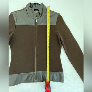 Super cute sweater jacket w leather trim. Brown size S